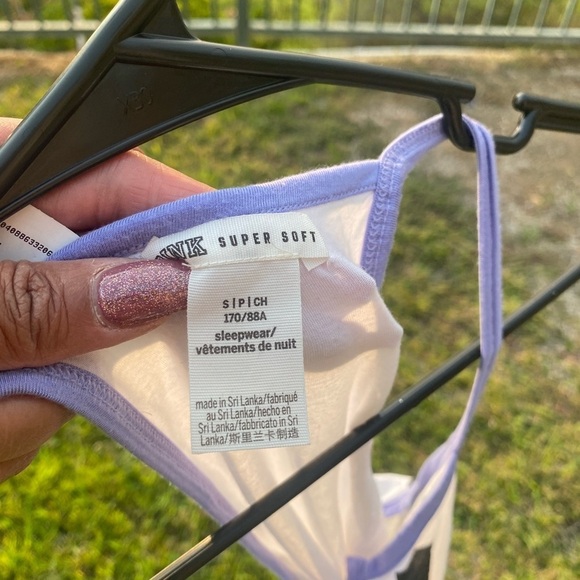 PINK white tank top , used​ - Picture 5 of 7